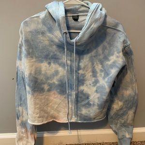 Wild Fable cropped sweatshirt (Medium)